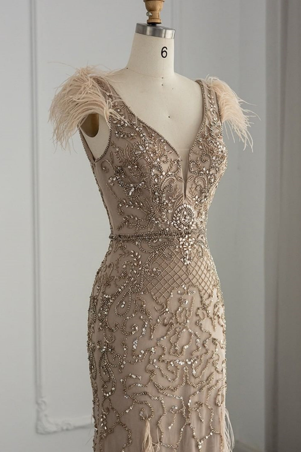 Gorgeous Long Mermaid V-Neck Beading Formal Prom Dresses with Feather