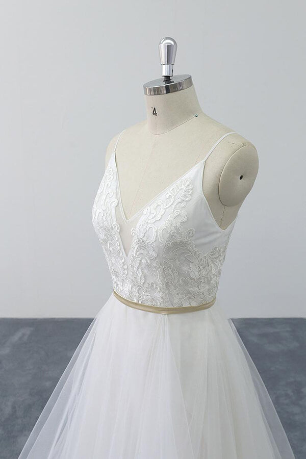 Chic Long A-line V-neck Spaghetti Strap Appliques Tulle Wedding Dress