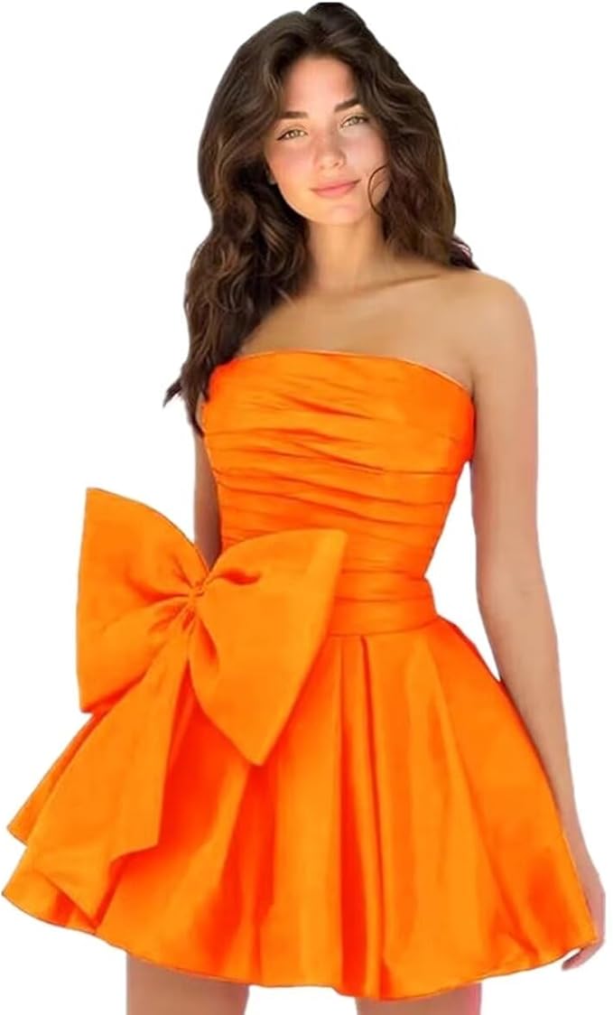 Chic Short A-line Sleeveless Strapless Ruched Lace Up Homecoming Dresses with Bow