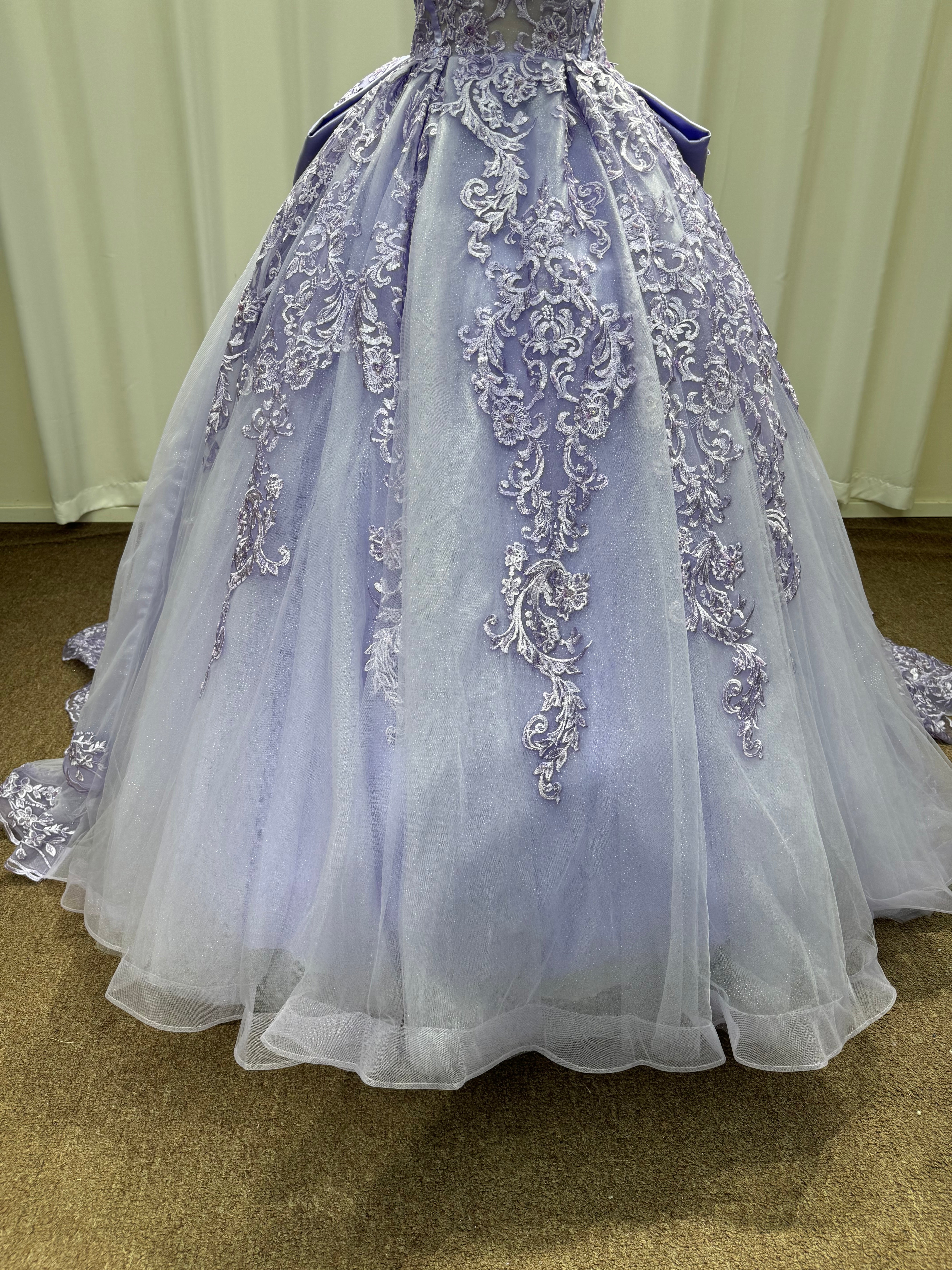 Long Sweetheart Tulle Lace Ball Gown Prom Dresses with Bow