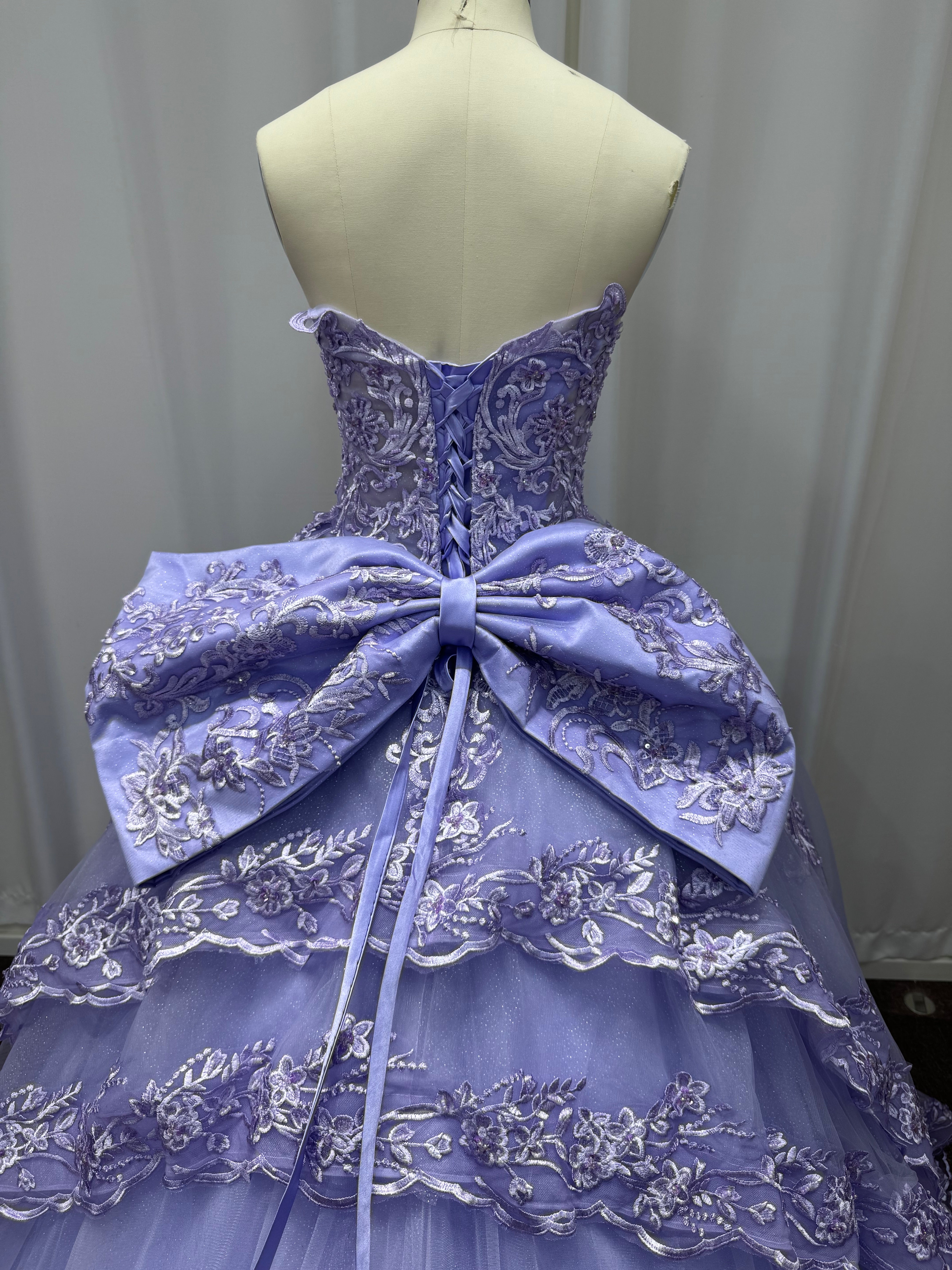 Long Sweetheart Tulle Lace Ball Gown Prom Dresses with Bow